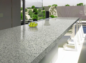 rocamar_blanco_cristal_granito_gris_cocina-1.jpg